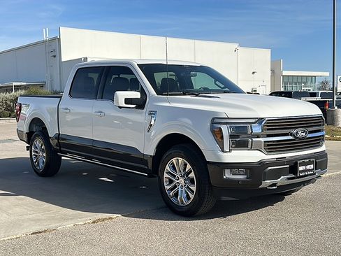 Used 2024 Ford F150 King Ranch w/ FX4 Off-Road Package image 10