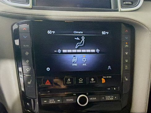Used 2023 INFINITI QX50 Luxe FWD image 22