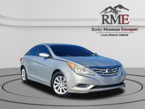 Used 2013 Hyundai Sonata GLS image 1
