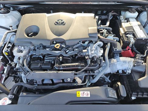 Used 2023 Toyota Camry SE FWD image 19