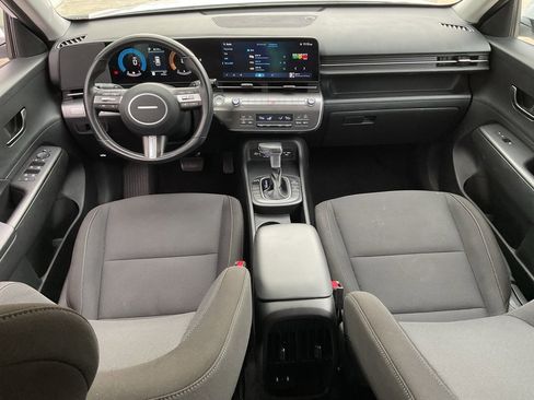 Used 2025 Hyundai Kona SEL image 21