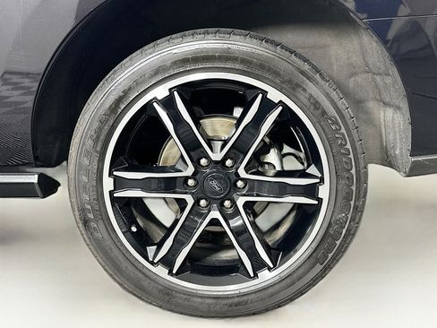 Used 2020 Ford Expedition Limited w/ Equipment Group 303A image 11