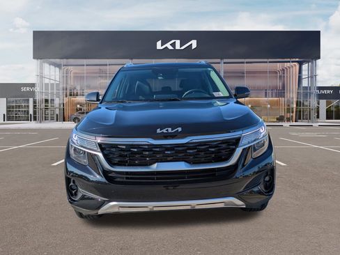 Certified 2023 Kia Seltos EX AWD/4WD image 7