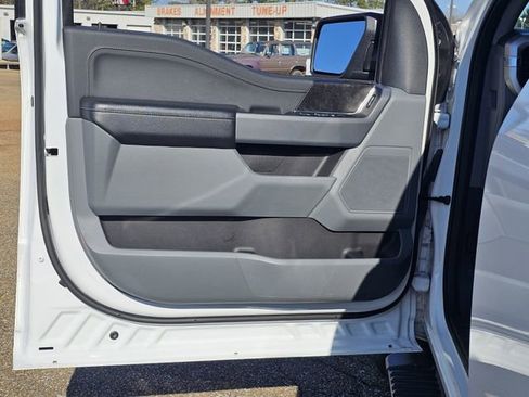 Used 2023 Ford F150 XL image 14