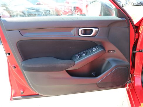 Used 2022 Honda Civic Sport image 11