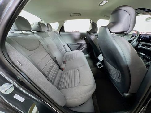 Used 2025 Kia K4 EX FWD image 39