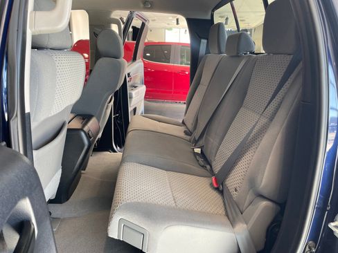 Used 2010 Toyota Tundra 4x4 Double Cab image 17