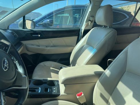 Used 2019 Subaru Outback 2.5i Limited AWD/4WD image 6