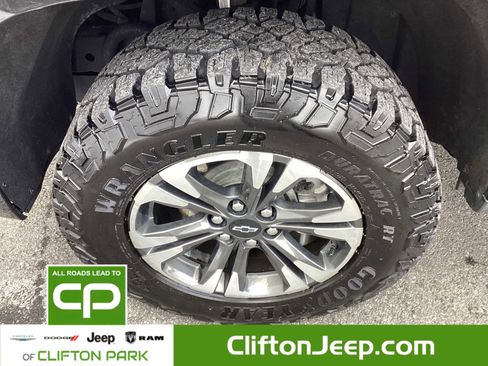 Used 2022 Chevrolet Colorado Z71 image 24