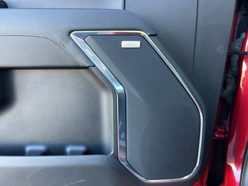 Used 2023 GMC Sierra 1500 SLT w/ SLT Premium Package image 15