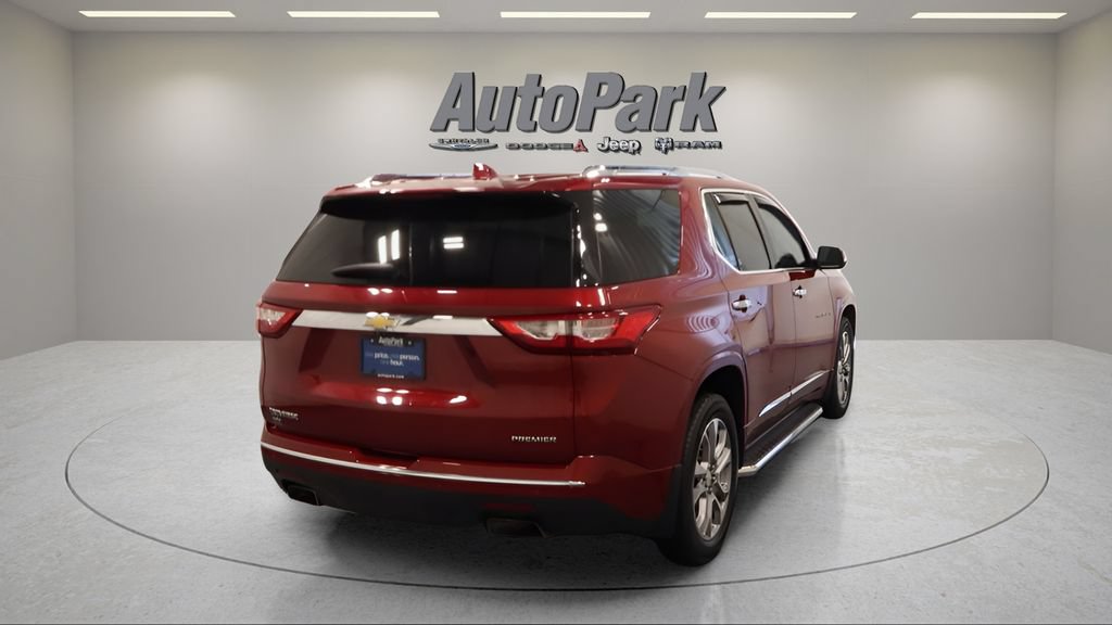 Used 2021 Chevrolet Traverse Premier FWD image 7