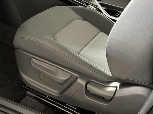 New 2026 Kia Niro LX image 12