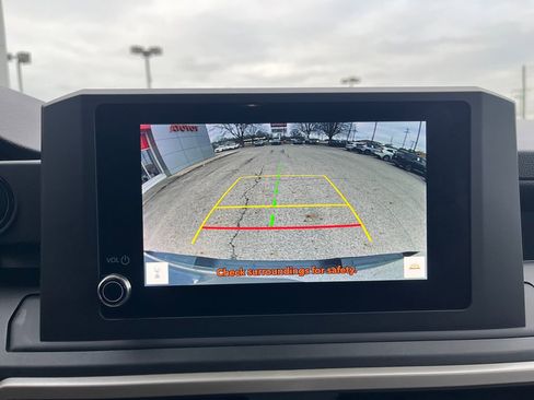 Certified 2024 Toyota Tacoma SR image 21