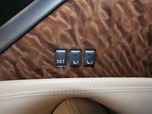 Used 2020 Nissan Armada Platinum w/ Captain's Chairs Package image 9