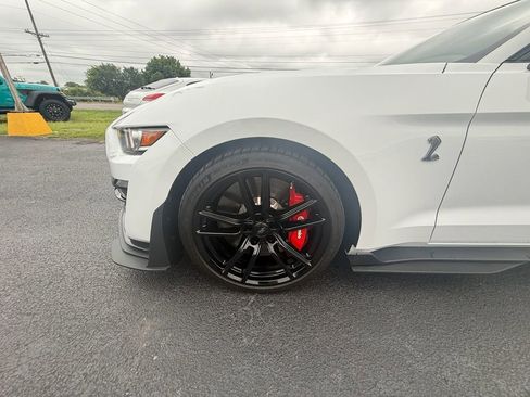 Used 2020 Ford Mustang Shelby GT500 w/ Handling Package RWD image 9