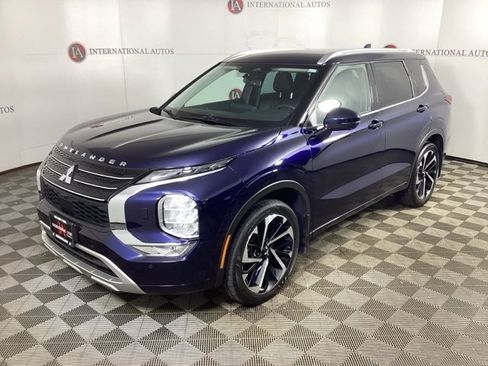 Used 2023 Mitsubishi Outlander SEL image 1