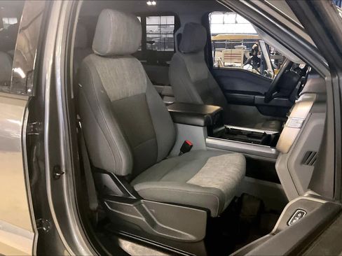 Used 2024 Ford F250 XLT AWD/4WD image 8