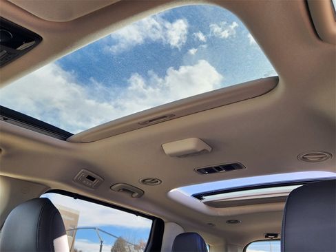 New 2026 Kia Carnival SX image 17