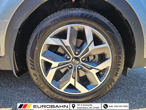 Used 2021 Kia Sportage EX FWD image 27