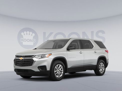 Used 2021 Chevrolet Traverse LS FWD image 1