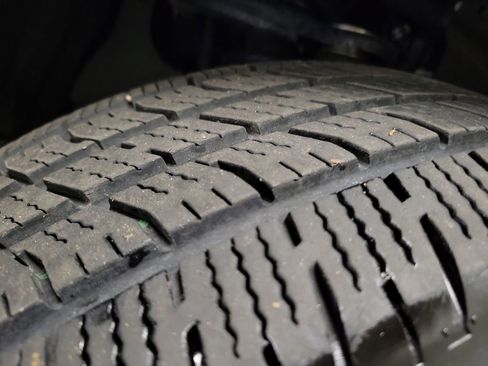 Used 2025 Toyota Tacoma SR image 11