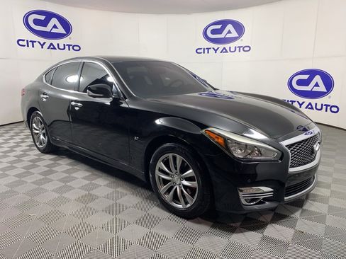 Used 2015 INFINITI Q70 3.7 image 1