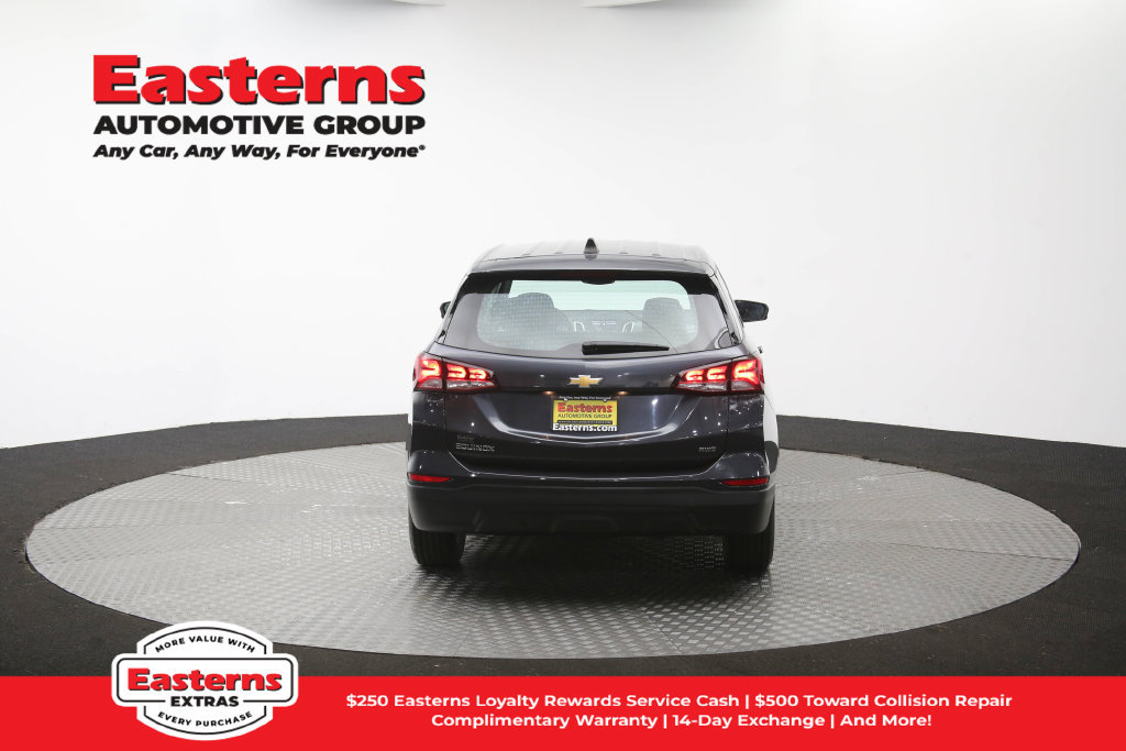 Used 2022 Chevrolet Equinox LS AWD/4WD image 38
