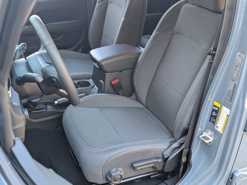 Used 2025 Jeep Wrangler Sahara w/ Safety Group image 16