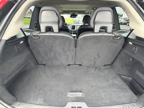 Used 2020 Volvo XC90 T6 Momentum w/ Protection Package Premier AWD/4WD image 34