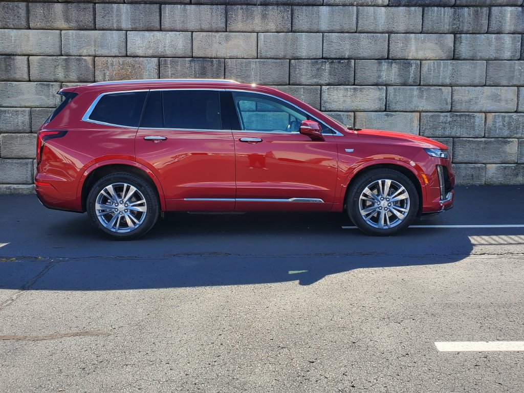 Used 2024 Cadillac XT6 Premium Luxury w/ LPO, Floor Liner Package AWD/4WD image 6