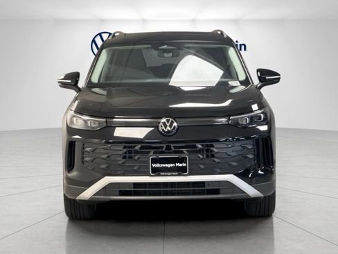 New 2026 Volkswagen Tiguan SE image 8