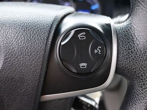 Used 2014 Toyota Camry LE image 18