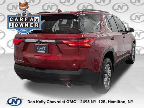 Used 2023 Chevrolet Traverse LT AWD/4WD image 2
