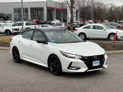 Used 2023 Nissan Sentra SR w/ Midnight Edition Package image 3