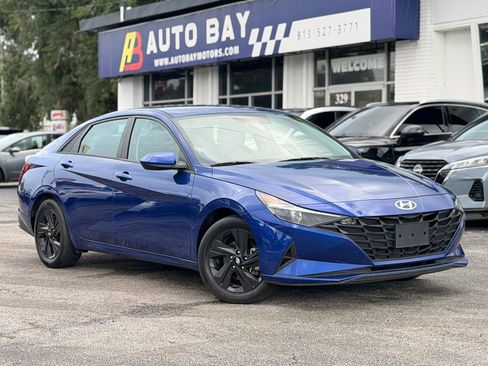 Used 2023 Hyundai Elantra SEL FWD image 4