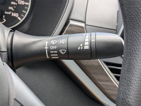 Used 2023 Nissan Altima 2.5 SV image 30