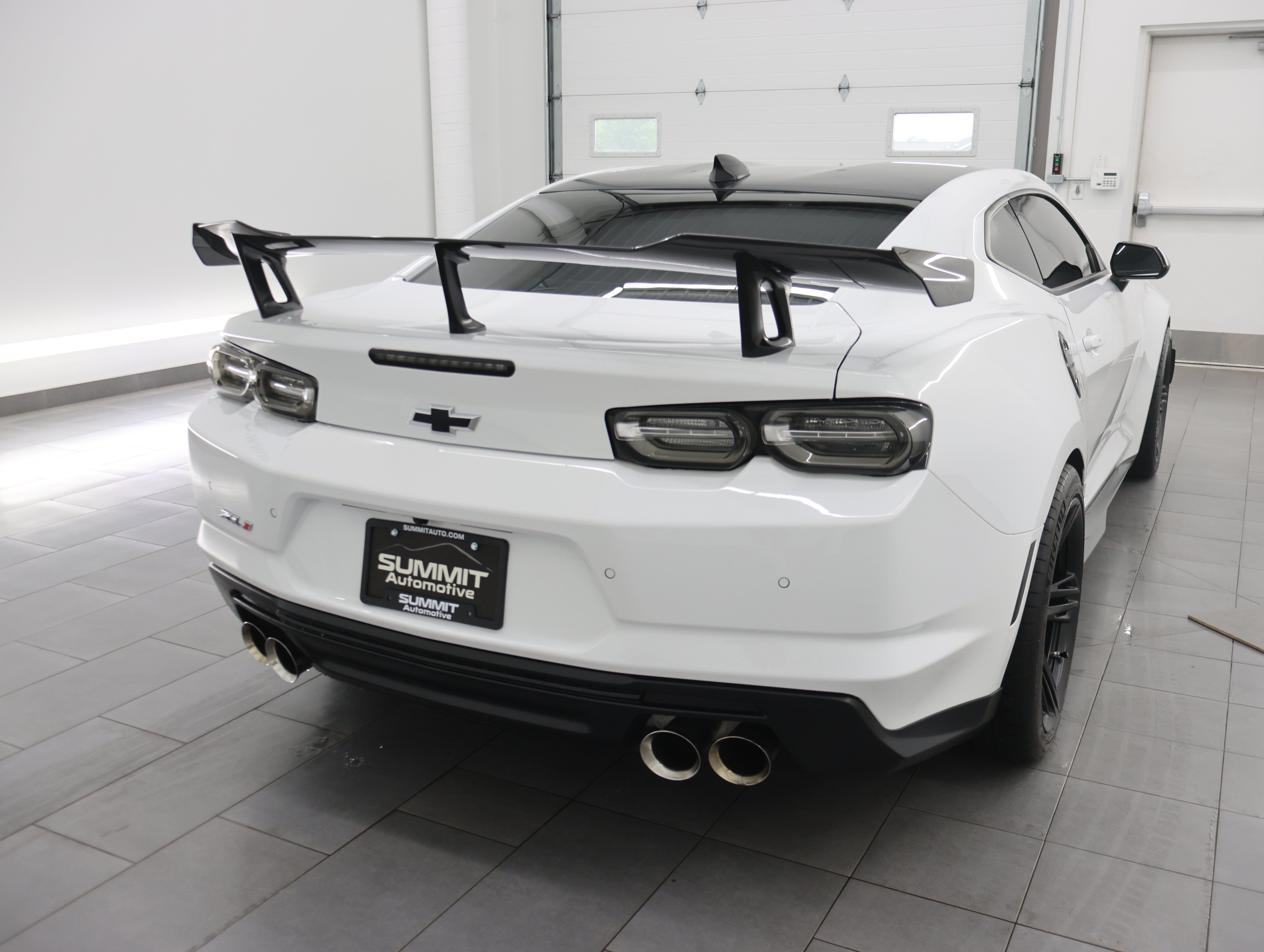 Used 2020 Chevrolet Camaro ZL1 RWD image 5