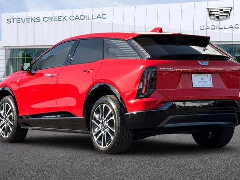 Certified 2025 Cadillac Optiq Sport 2 image 5