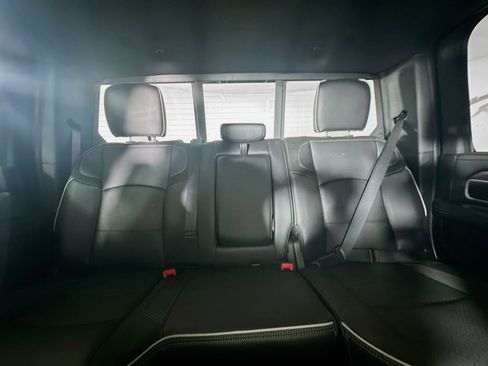 New 2025 RAM 2500 Laramie AWD/4WD image 10