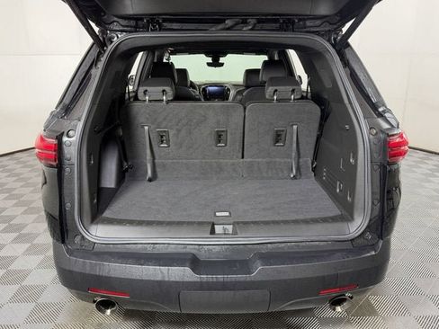 Used 2023 Chevrolet Traverse RS AWD/4WD image 8
