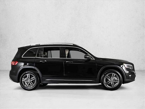 Certified 2026 Mercedes-Benz GLB 250 4MATIC image 4