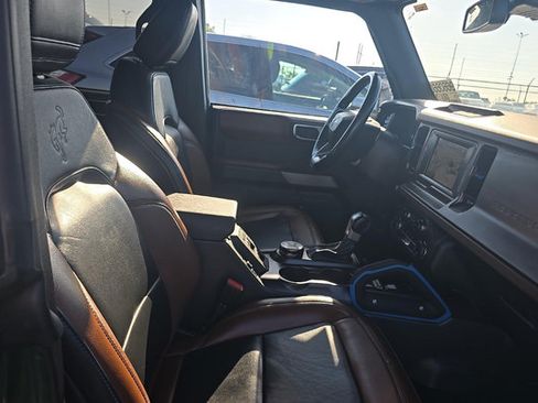 Used 2023 Ford Bronco Outer Banks AWD/4WD image 6