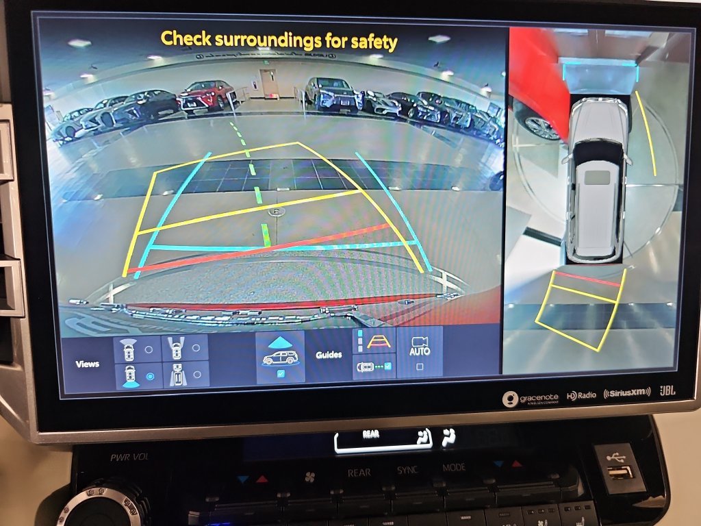 Used 2023 Toyota Sequoia Capstone AWD/4WD image 25