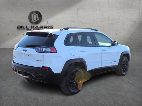 Used 2022 Jeep Cherokee Trailhawk w/ Comfort/Convenience Group image 4