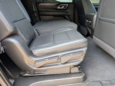 Used 2022 Chevrolet Suburban Z71 AWD/4WD image 23