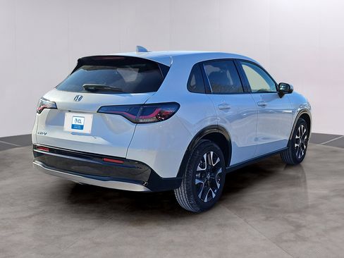 New 2026 Honda HR-V EX-L image 3