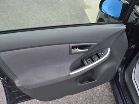 Used 2011 Toyota Prius Two FWD image 13