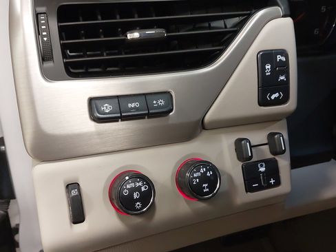 Used 2016 GMC Yukon XL Denali w/ Open Road Package image 23