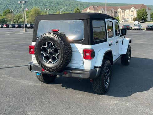 Used 2022 Jeep Wrangler Unlimited Rubicon 4xe w/ Steel Bumper Group AWD/4WD image 7