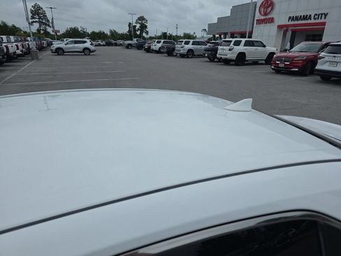 Used 2020 Toyota Camry LE FWD image 6